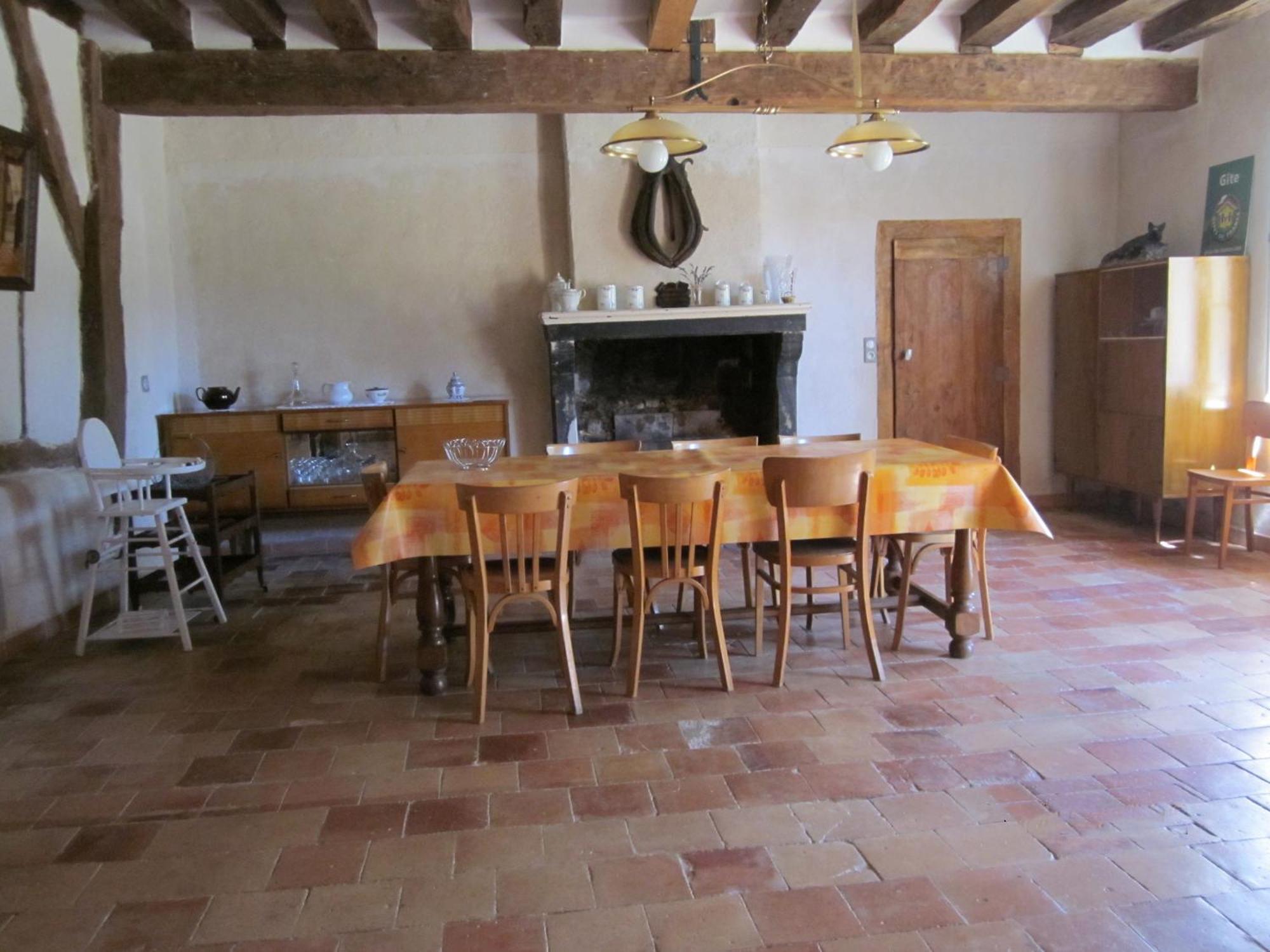 Maison Spacieuse Et Independante Avec Jardin Et Terrasse, Ideale Pour Observer La Nature En Sarthe - Fr-1-410-215 Rouperroux-le-Coquet 外观 照片